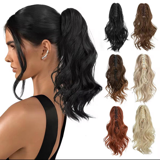 Essentials - Claw clip ponytail